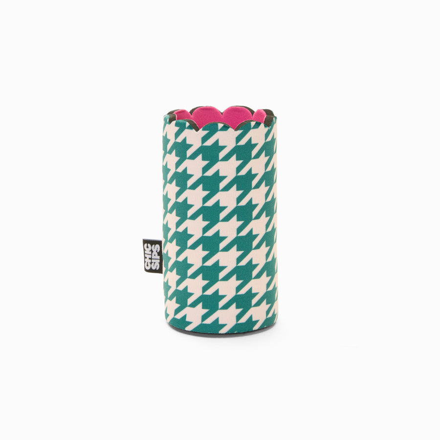 Green and cream houndstooth print can sleeve with scalloped edge and pink lining 