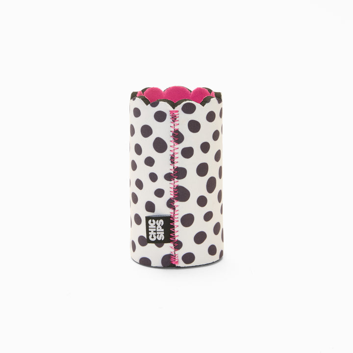 Black and white polka dot can sleeve with scalloped edge, pink lining and pink zigzag seam