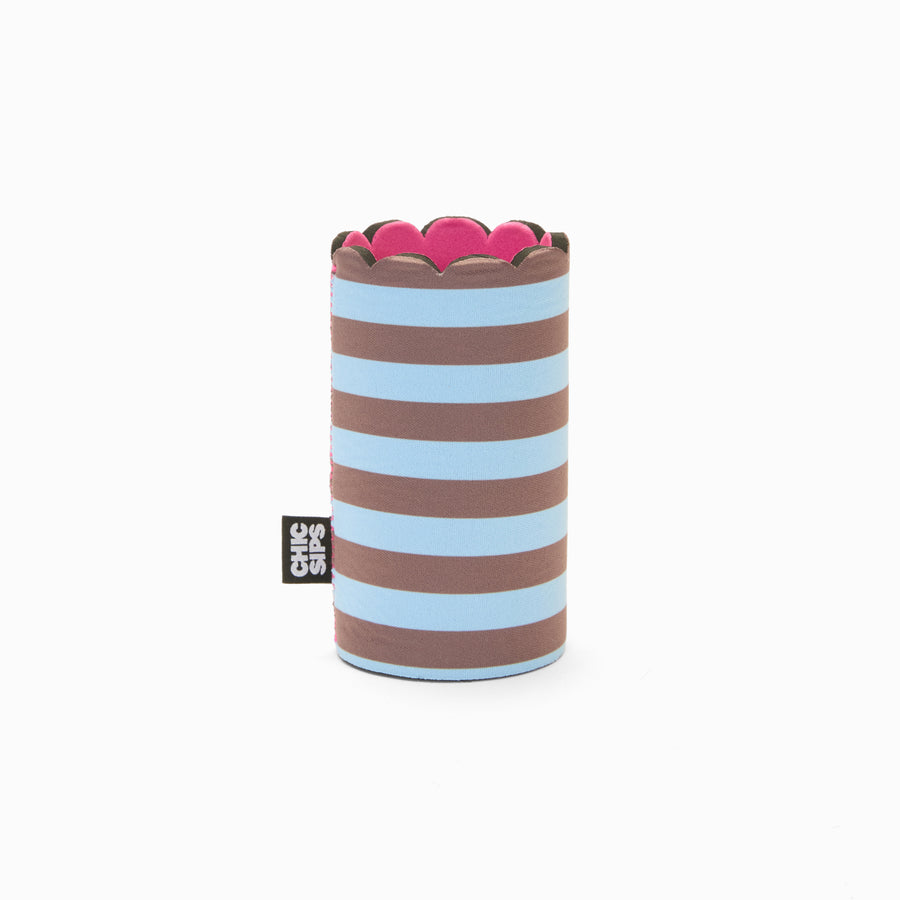 Blue and chocolate stripe print can sleeve with scalloped edge and pink lining 