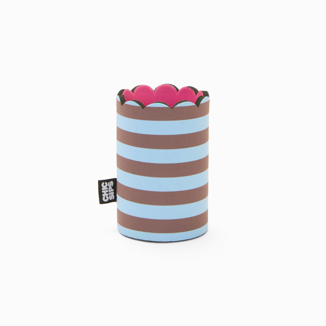 Blue and chocolate stripe print can sleeve with scalloped edge and pink lining 