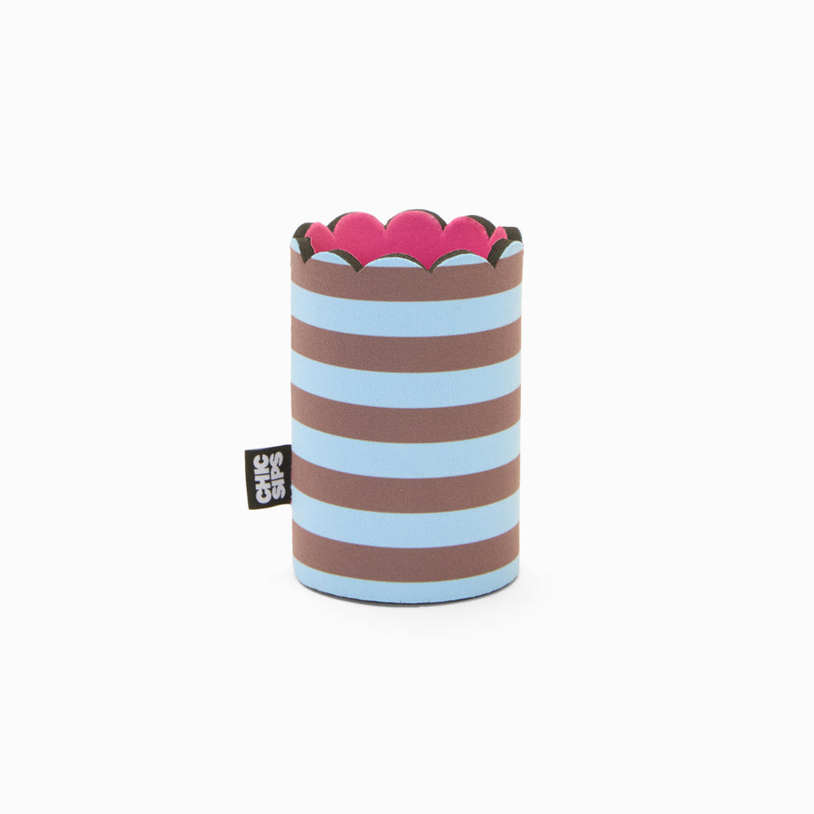 Blue and chocolate stripe print can sleeve with scalloped edge and pink lining 