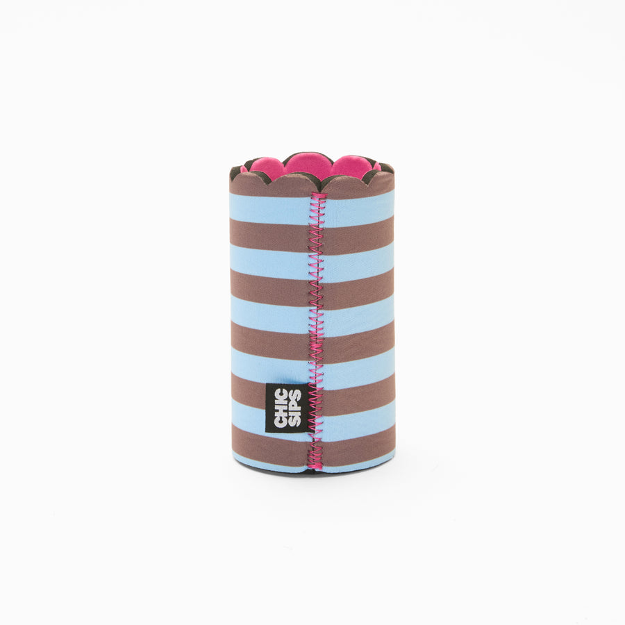 Blue and chocolate stripe print can sleeve with scalloped edge, pink lining and pink zigzag seam