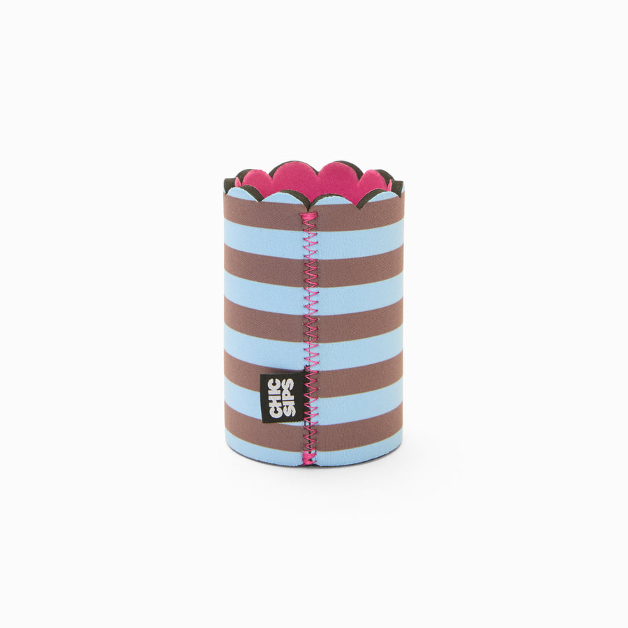 Blue and chocolate stripe print can sleeve with scalloped edge, pink lining and pink zigzag seam