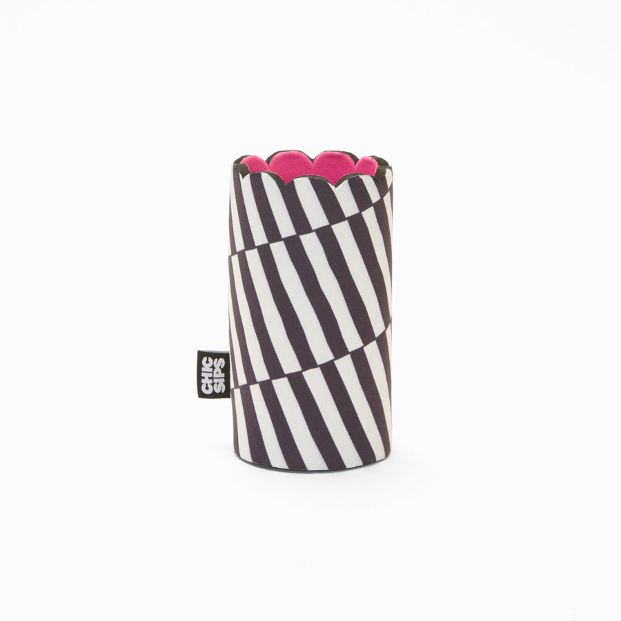 Black and white stripe print can sleeve with scalloped edge and pink lining