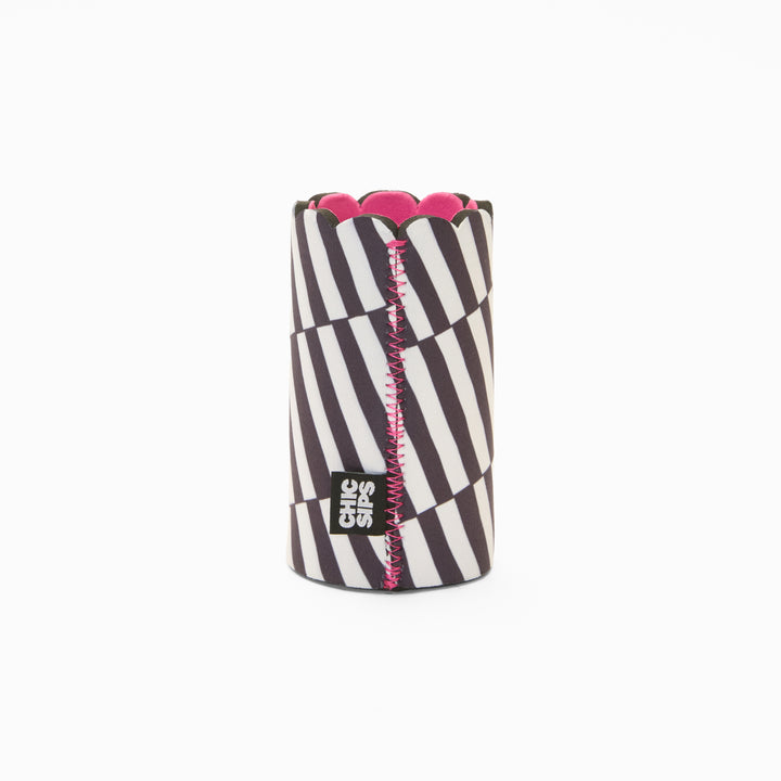 Black and white stripe print can sleeve with scalloped edge, pink lining and pink zigzag seam