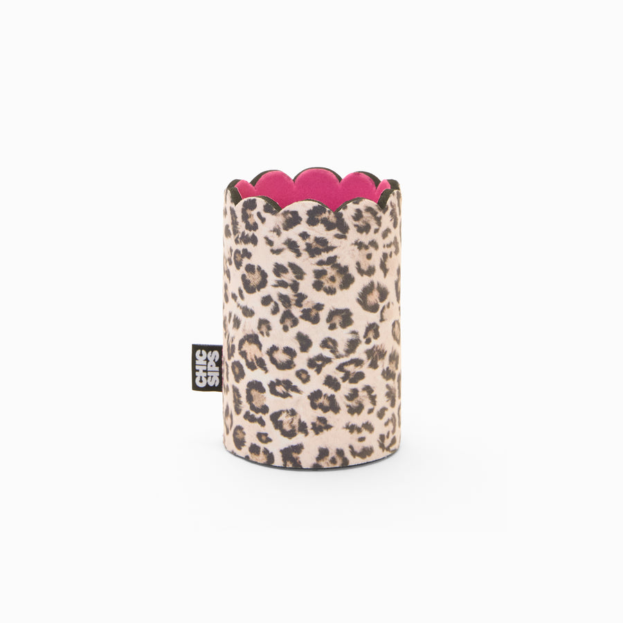 Leopard print can sleeve with scalloped edge and pink lining
