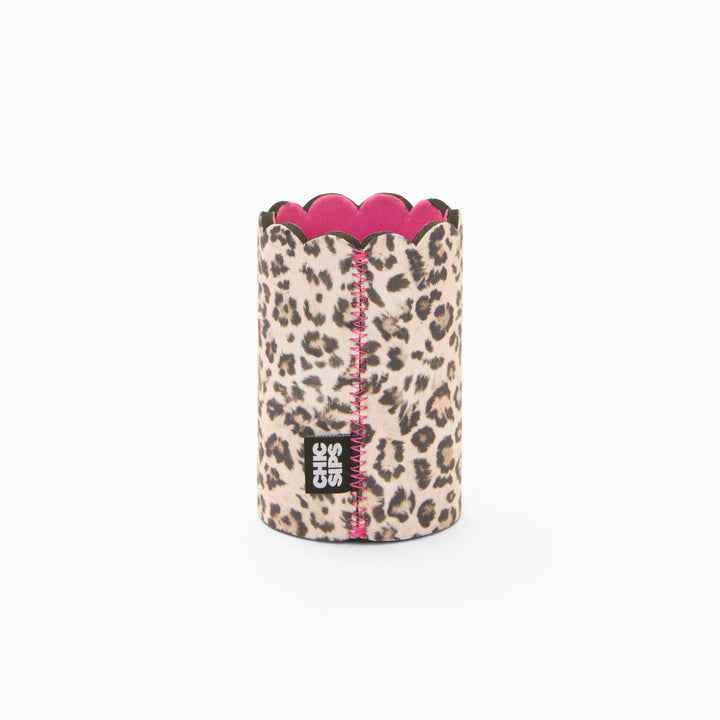 Leopard print can sleeve with scalloped edge, pink lining and pink zigzag seam