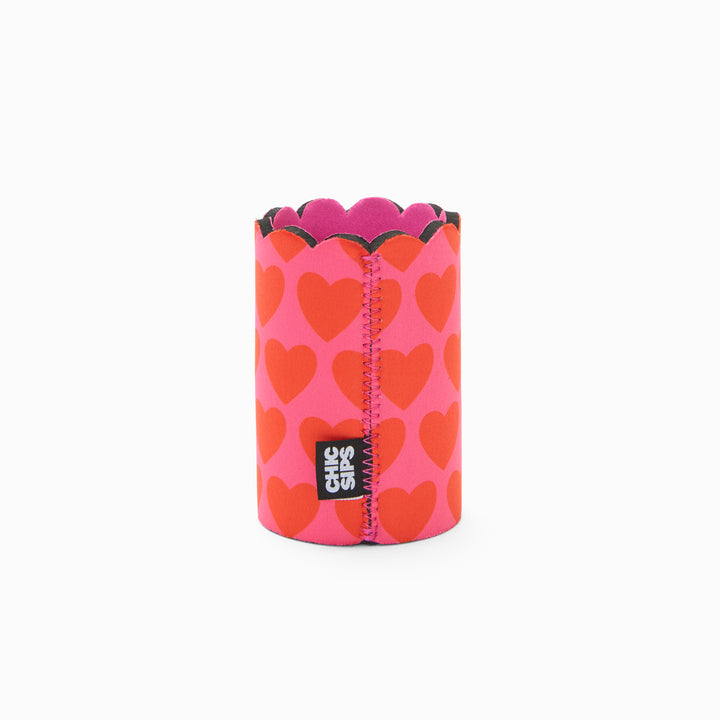Pink and red heart print can sleeve with scalloped edge, pink lining and pink zigzag seam