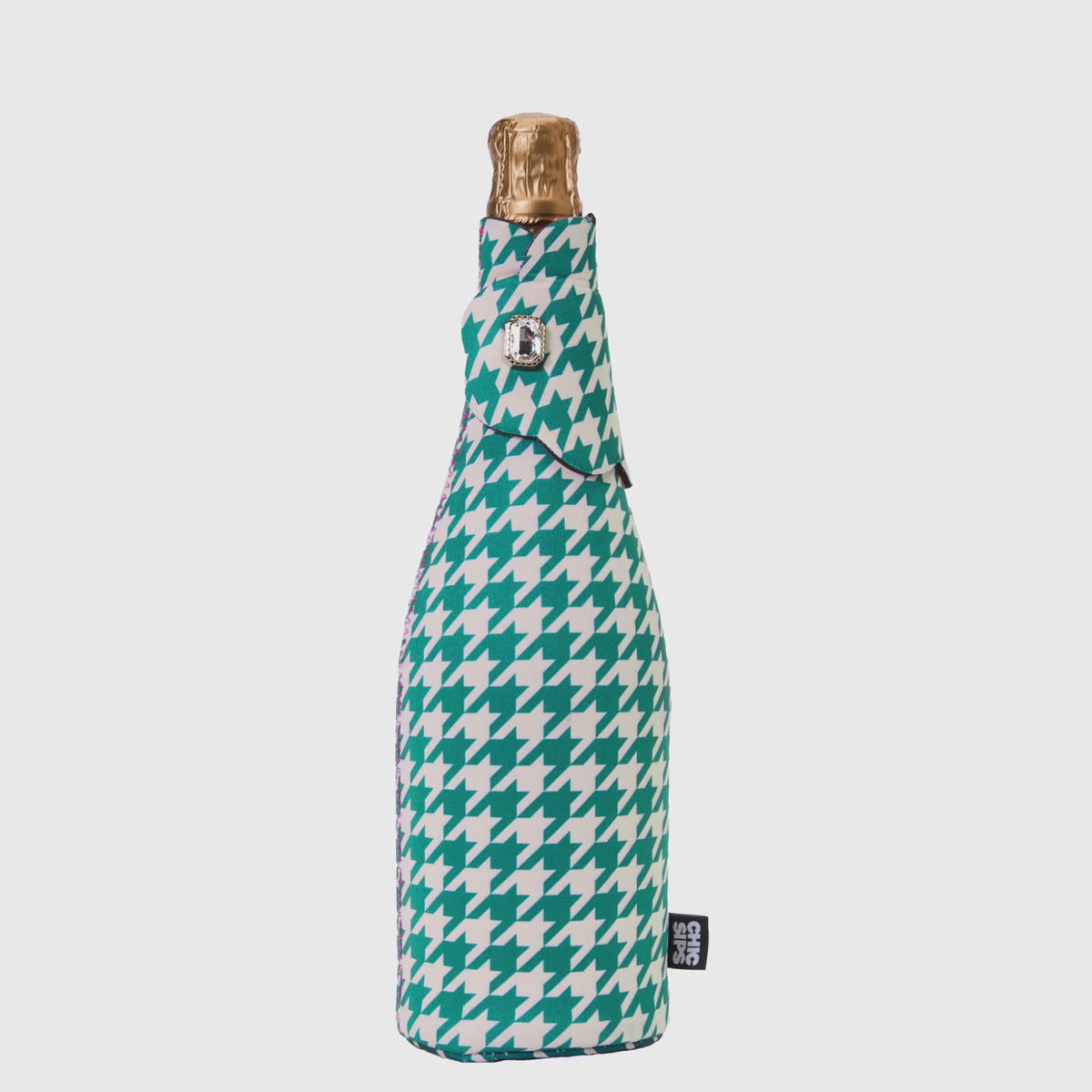Bottle Couture bottle jacket in Harland green and ivory houndstooth print opening and closing to show fit and structure